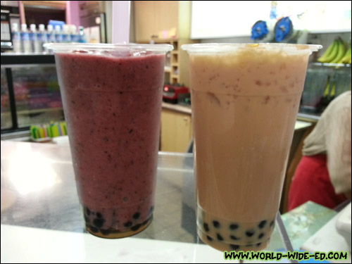 Blueberry and Milk Tea Bubble Drinks