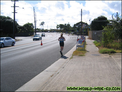 Fighting the heat on Kilauea before turning right on Elepaio St.