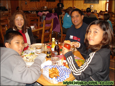 Aunty Amy, Uncle Mike, Kerri-Ann and Chris enjoying the eats at Taku's [Photo Credit: Mom Kojima]