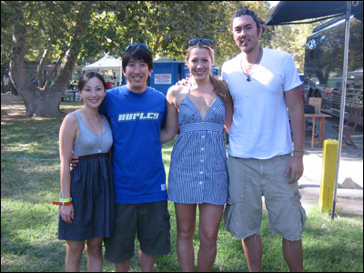 Shortest to Tallest: Wifey, me, Colbie Caillat and Justin Young (I swear there was a slope! :P )