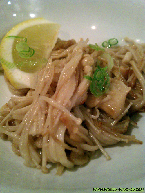 Enoki Bata (Enoki mushrooms sautéed in butter)