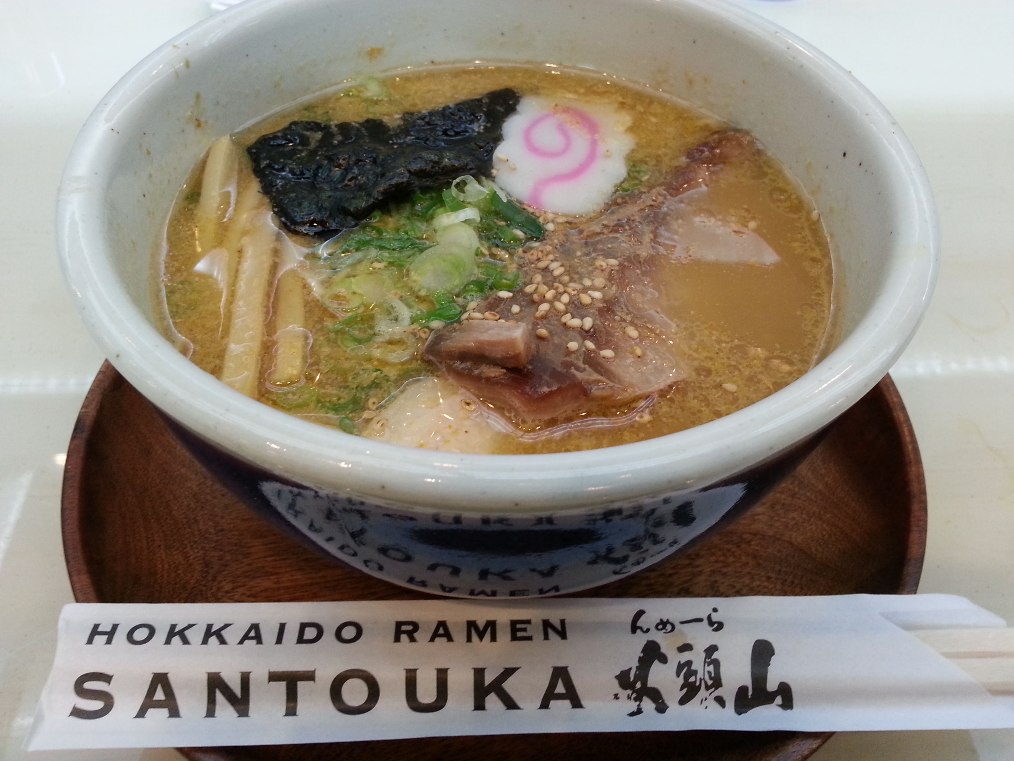 Hokkaido Ramen Santouka – Japan Style Ramen Opens Shop Outside Don Quijote