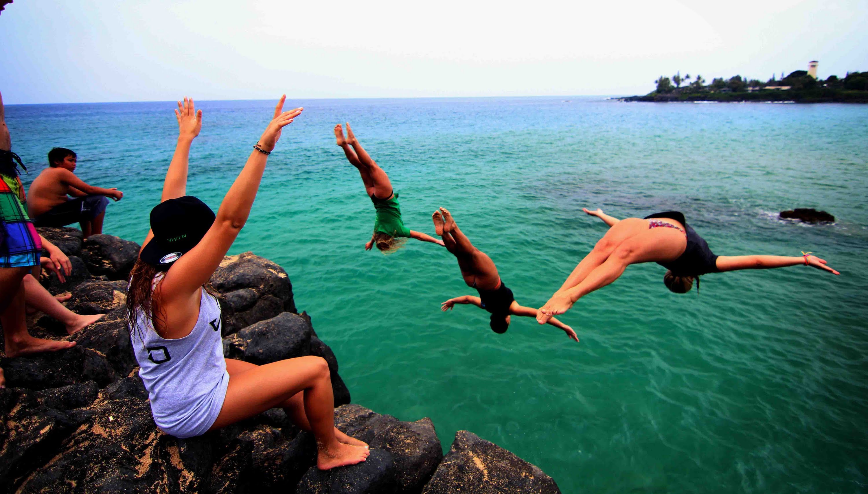 Waimea Bay Cliff Jump – VH07V
